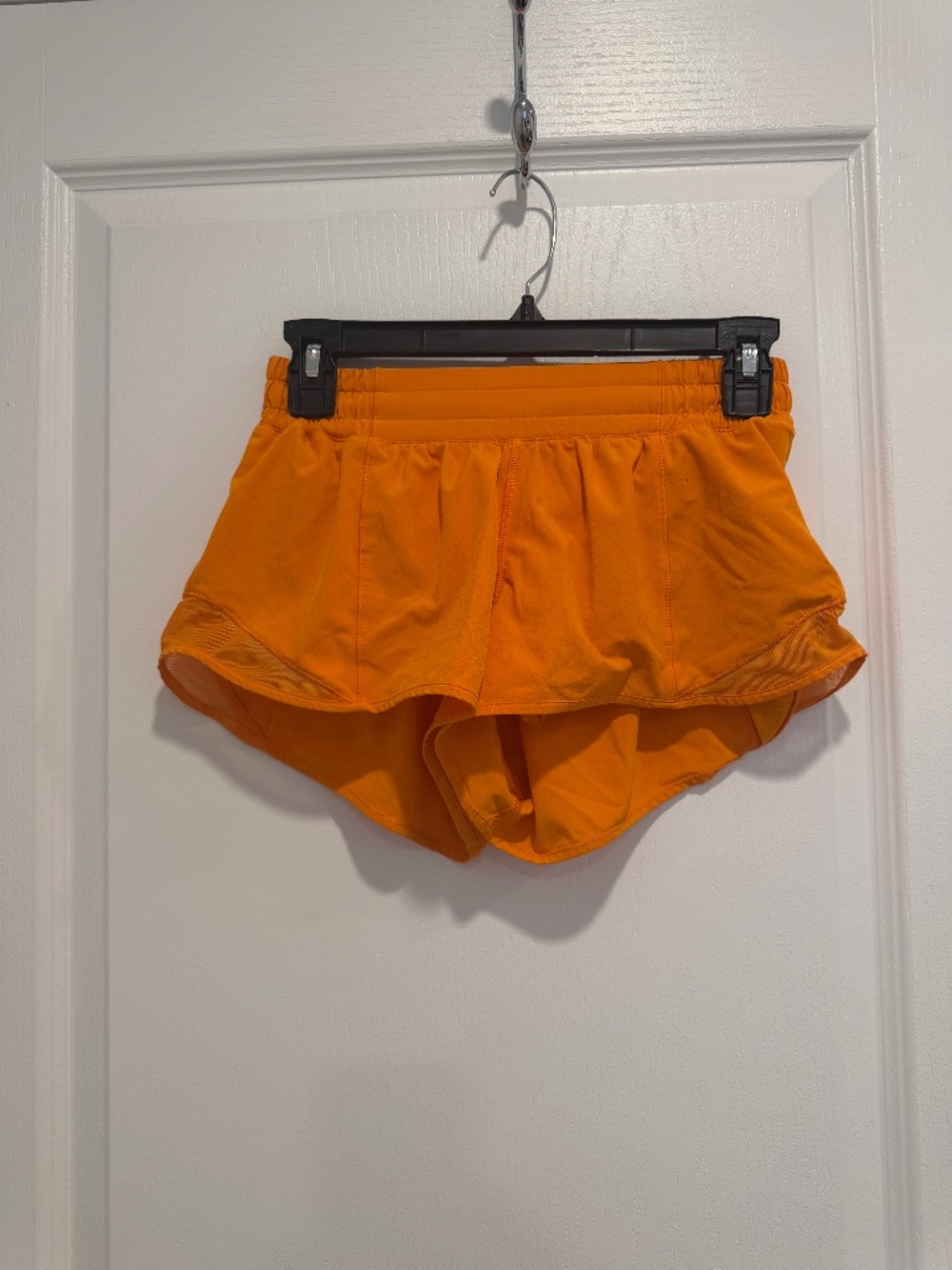 Lit Orange Lululemon Hotty Hots low rise 2.5"